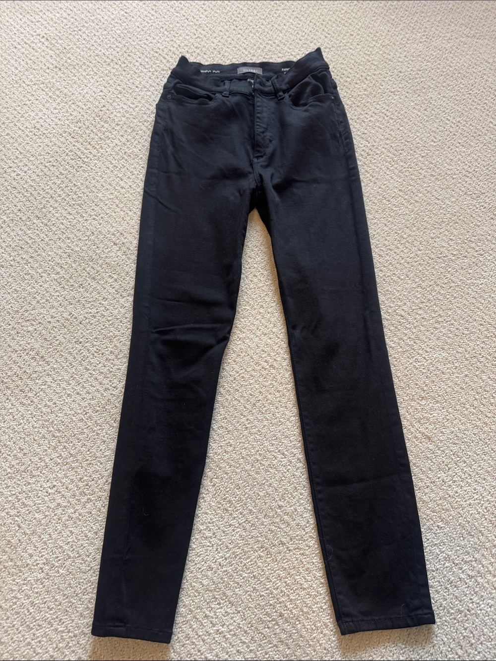 DL1961 Black Ankle Crop Jeans